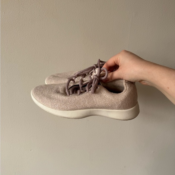 allbirds Shoes - CONSIGNED—Allbirds Beige Merino Wool Sneakers
